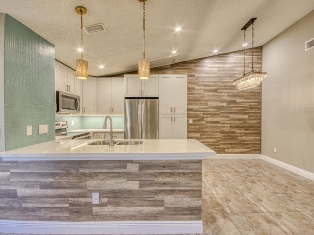 Home for rent at 9109 SW 21st Street E - photo 6593712