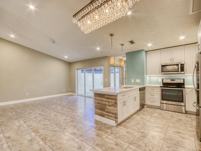 Home for rent at 9109 SW 21st Street E - photo 6593716