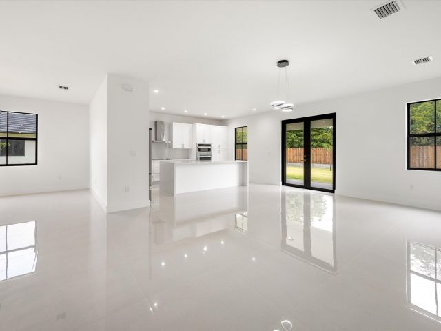 Home for sale at 355 SW 87th Avenue - photo 6679428