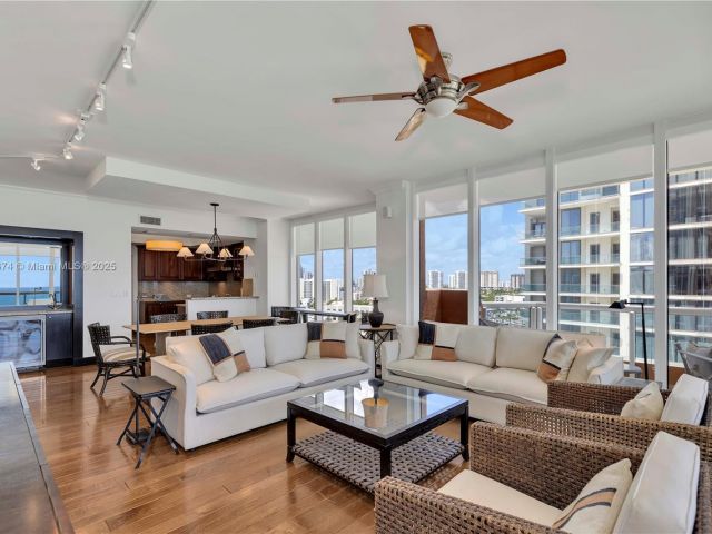 Apartment for sale  Unit #1201 - photo 6568233