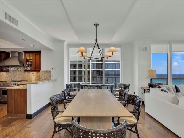 Apartment for sale  Unit #1201 - photo 6568234