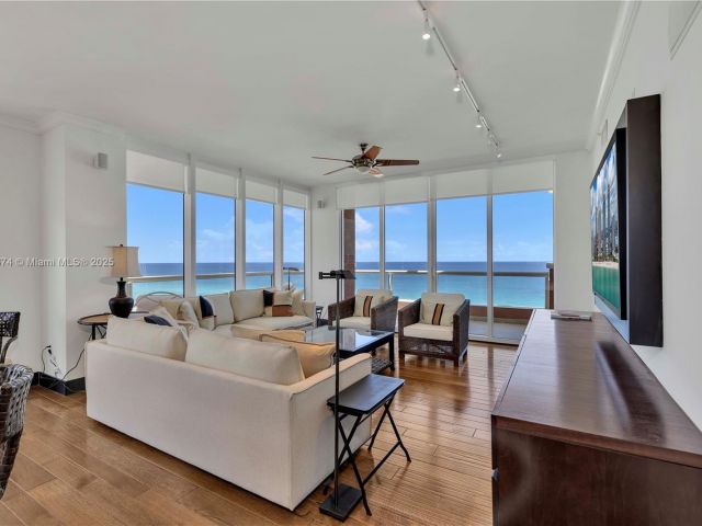 Apartment for sale  Unit #1201 - photo 6568236