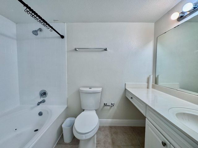 Home for rent at 8189 Severn Drive D - photo 6593275