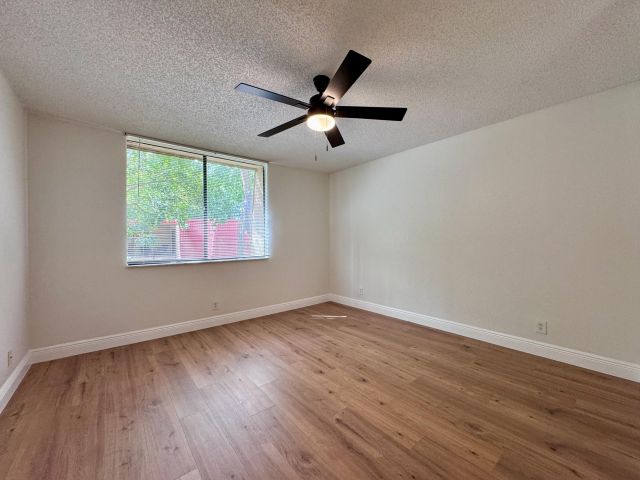 Home for rent at 8189 Severn Drive D - photo 6593277