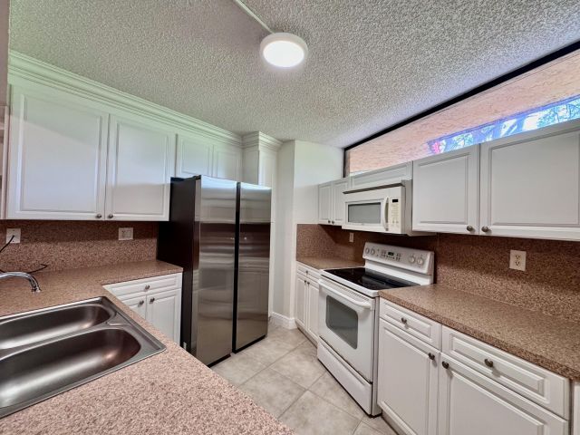 Home for rent at 8189 Severn Drive D - photo 6593278