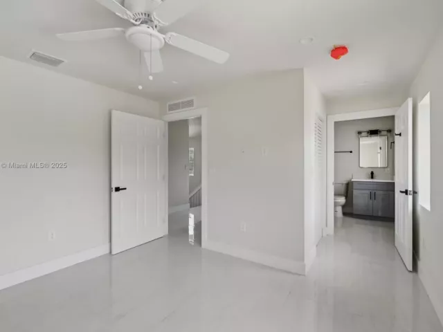 3-bedroom home for rent in Miami - 10344 NW 29th Ave 10344 - MondialRealty