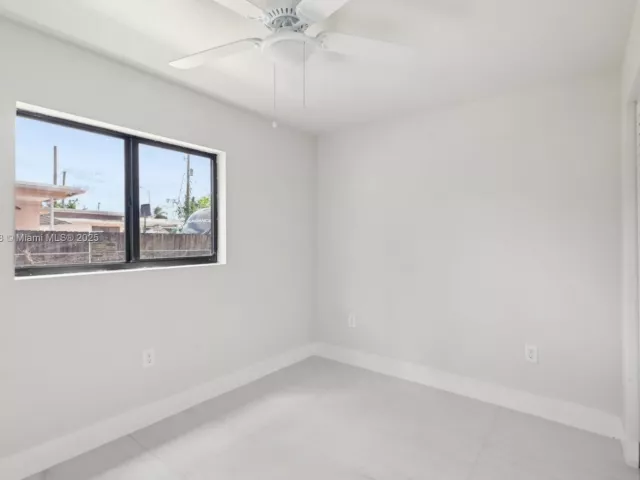3-bedroom home for rent in Miami - 10344 NW 29th Ave 10344 - MondialRealty