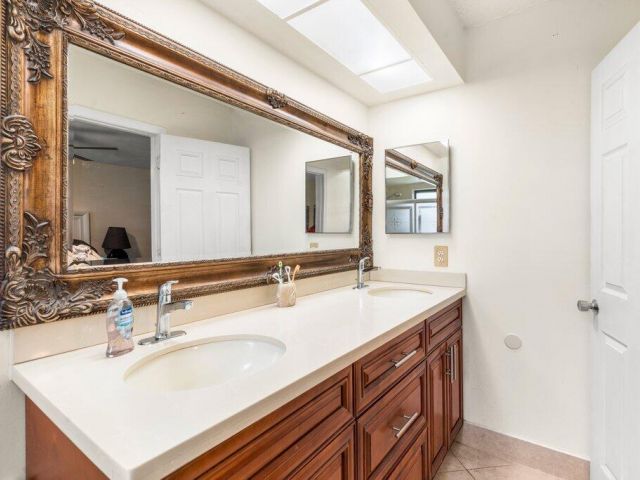 Home for sale at 10633 Greenbriar Court - photo 6593572