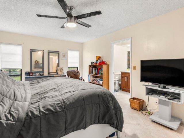 Home for sale at 10633 Greenbriar Court - photo 6593573