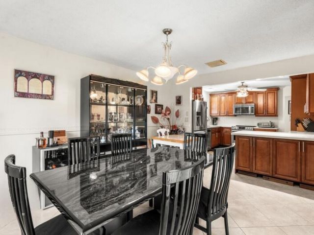 Home for sale at 10633 Greenbriar Court - photo 6593579