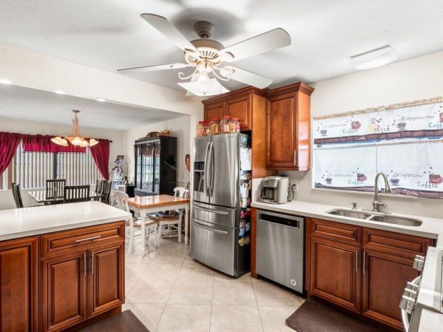 Home for sale at 10633 Greenbriar Court - photo 6593581