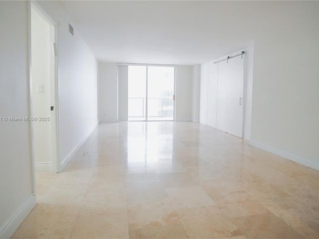 Apartment for rent  Unit #503 - photo 6566379