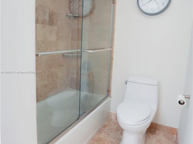 Apartment for rent  Unit #503 - photo 6608673