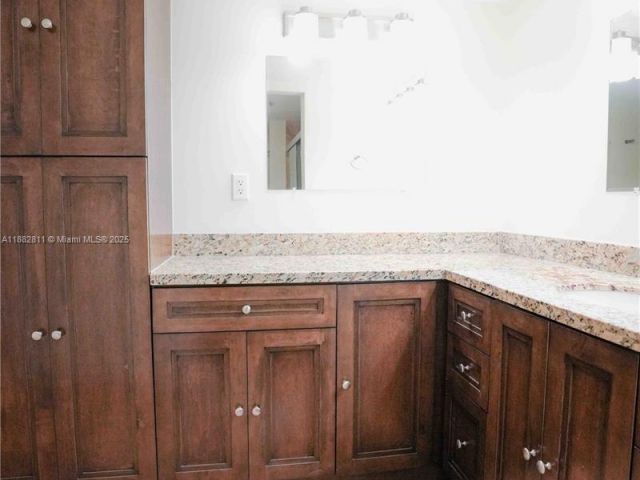 Apartment for rent  Unit #503 - photo 6608674