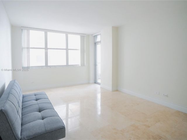 Apartment for rent  Unit #503 - photo 6608678