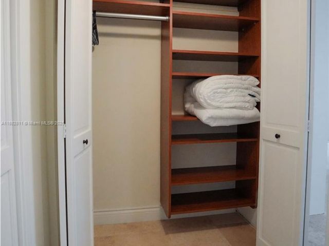 Apartment for rent  Unit #503 - photo 6608682