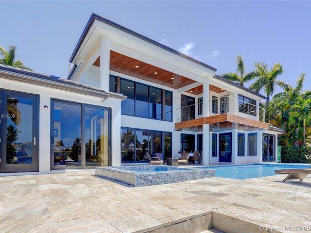 Home for rent at 750 NE Marine Drive - photo 6622763