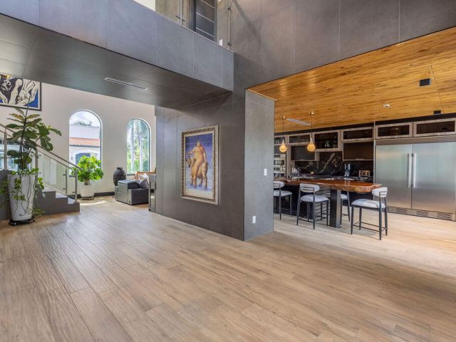 Home for sale at 290 NW 6th Street - photo 6593682