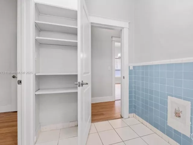 2-bedroom home for rent in Miami - 34 SW 18th Rd 0 - MondialRealty