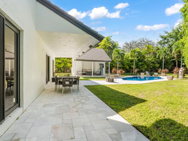 Home for sale at 501 Sandpiper Way - photo 6593914