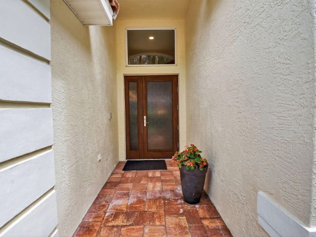 Home for sale at 523 Canoe Point - photo 6656869