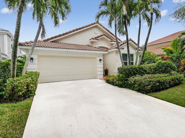 Home for sale at 523 Canoe Point - photo 6656871