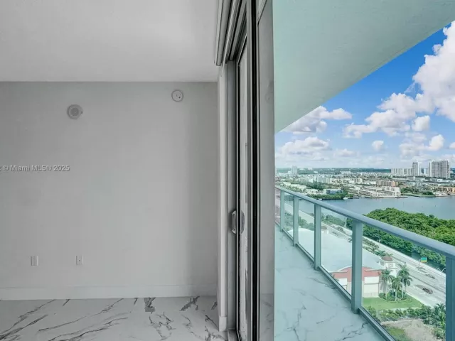 2-bedroom condo for sale in Sunny Isles Beach - 330 Sunny Isles Blvd 5-2205 - MondialRealty