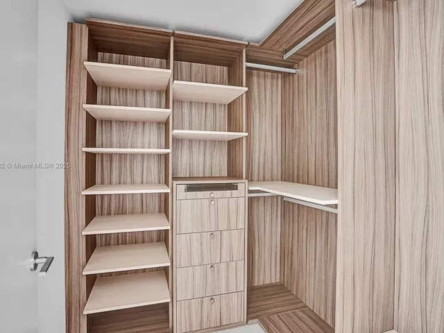 2-bedroom condo for sale in Sunny Isles Beach - 330 Sunny Isles Blvd 5-2205 - MondialRealty