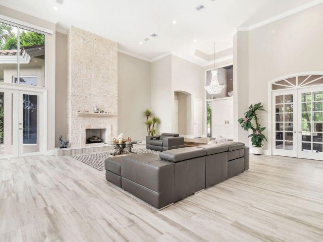 Home for sale at 1543 Breakers West Boulevard - photo 6592485