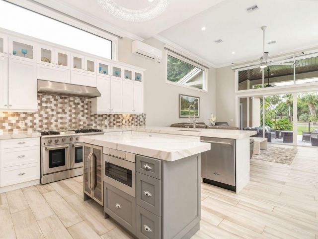 Home for sale at 1543 Breakers West Boulevard - photo 6708427