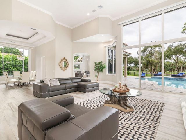 Home for sale at 1543 Breakers West Boulevard - photo 6708431