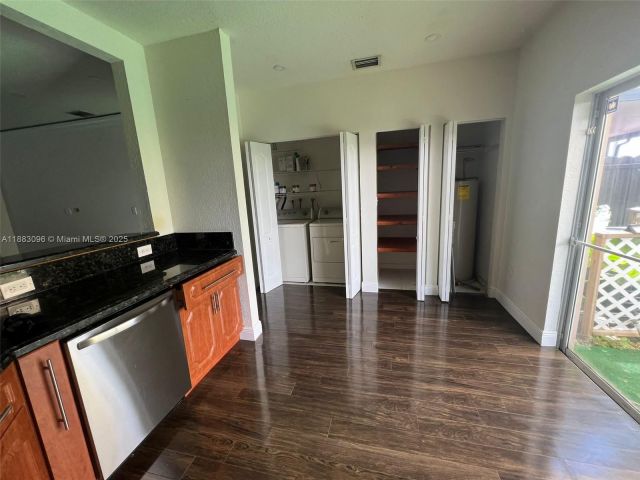 Home for rent at 17018 SW 138th Ct 0 - photo 7466315