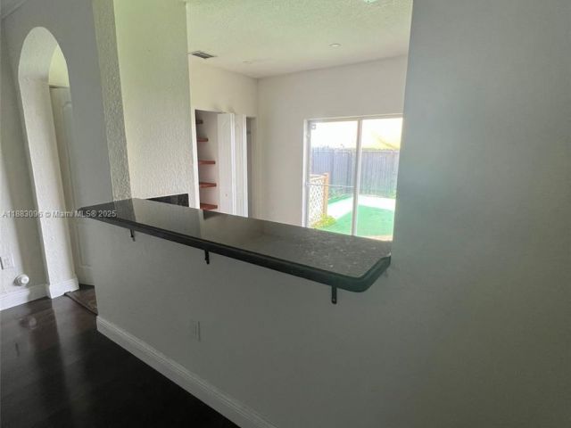 Home for rent at 17018 SW 138th Ct 0 - photo 7466316