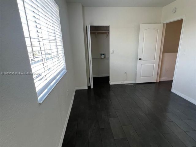 Home for rent at 17018 SW 138th Ct 0 - photo 7466319