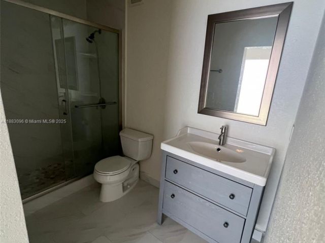 Home for rent at 17018 SW 138th Ct 0 - photo 7466323