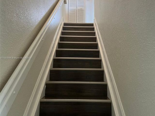 Home for rent at 17018 SW 138th Ct 0 - photo 7466324