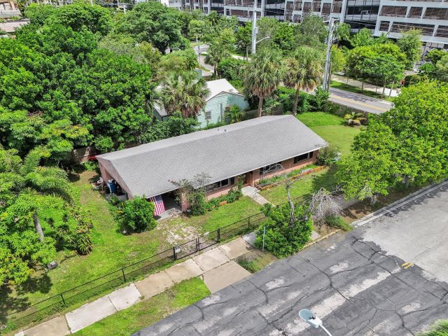 Home for sale at 401 42nd Street - photo 6603842