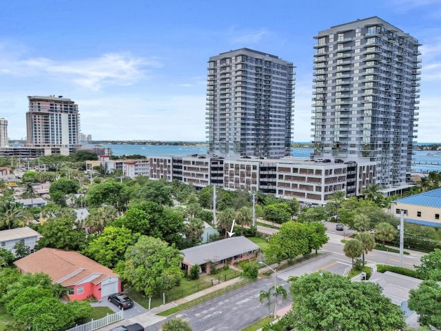 Home for sale at 401 42nd Street - photo 6603854