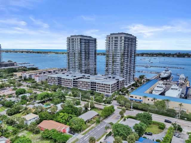 Home for sale at 401 42nd Street - photo 6603855