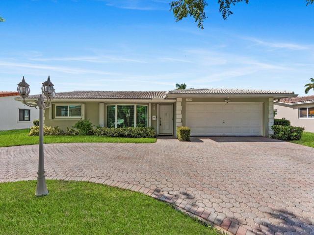 Home for sale at 1238 Funston Street - photo 6594411