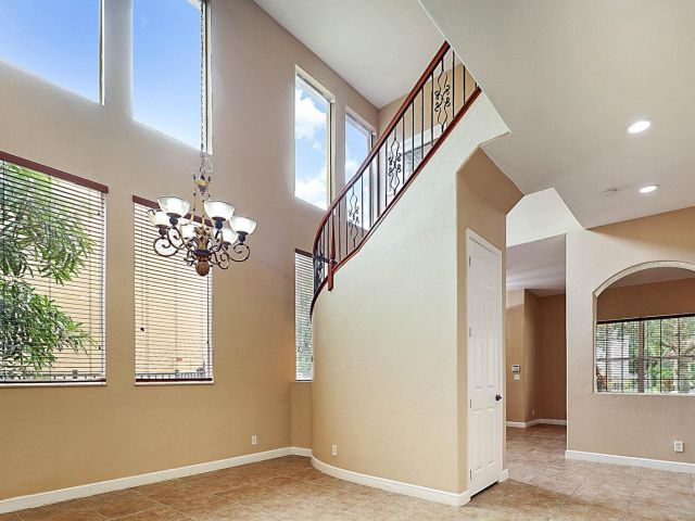 Home for rent at 748 Cresta Circle - photo 6592123