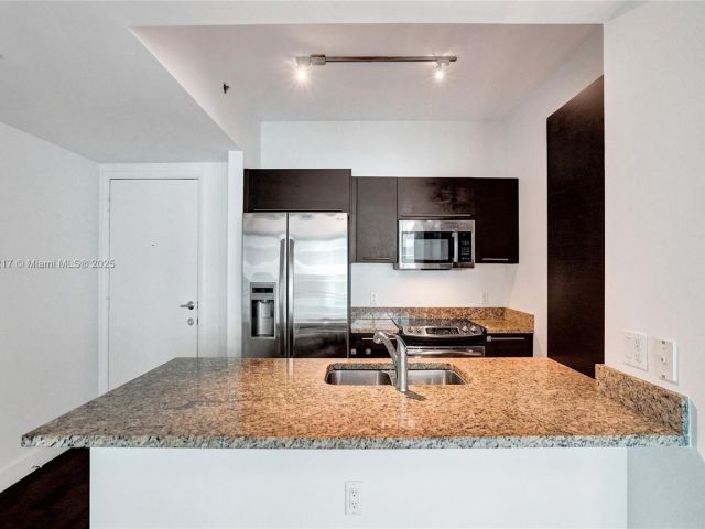 Apartment for sale  Unit #1704 - photo 6600772