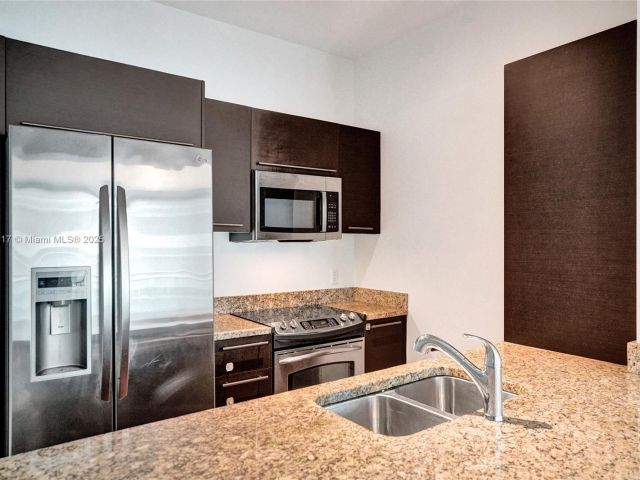 Apartment for sale  Unit #1704 - photo 6600773