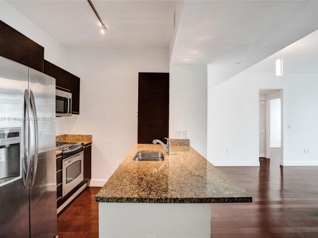 Apartment for sale  Unit #1704 - photo 6600774