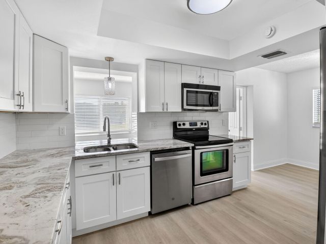 Home for sale at 14734 Wood Lodge Lane - photo 6595952