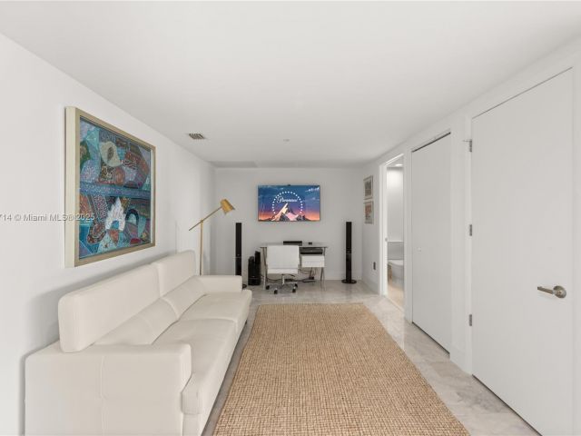 Apartment for rent  Unit #5003 - photo 6578268