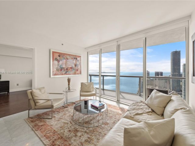 Apartment for rent  Unit #5003 - photo 6578276