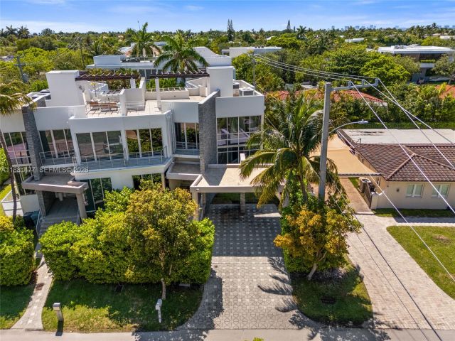 Home for sale at 544 Fernwood Rd 544 - photo 6570070