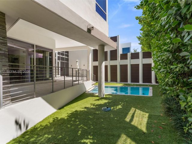 Home for sale at 544 Fernwood Rd 544 - photo 6570076