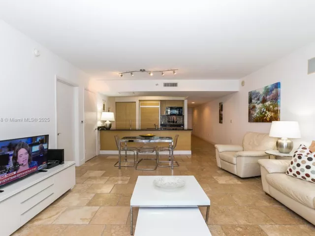 2-bedroom condo for rent in Hallandale Beach - 1830 S OCEAN DR 4010 - MondialRealty
